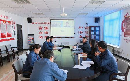 標題：華德牧草公司黨委召開(kāi)2024年度黨員領(lǐng)導干部民主生活會(huì )
瀏覽次數：36
發(fā)表時(shí)間：2025-02-27
